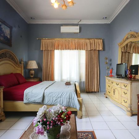 Villa Sri Manganti Jakarta Eksteriør bilde