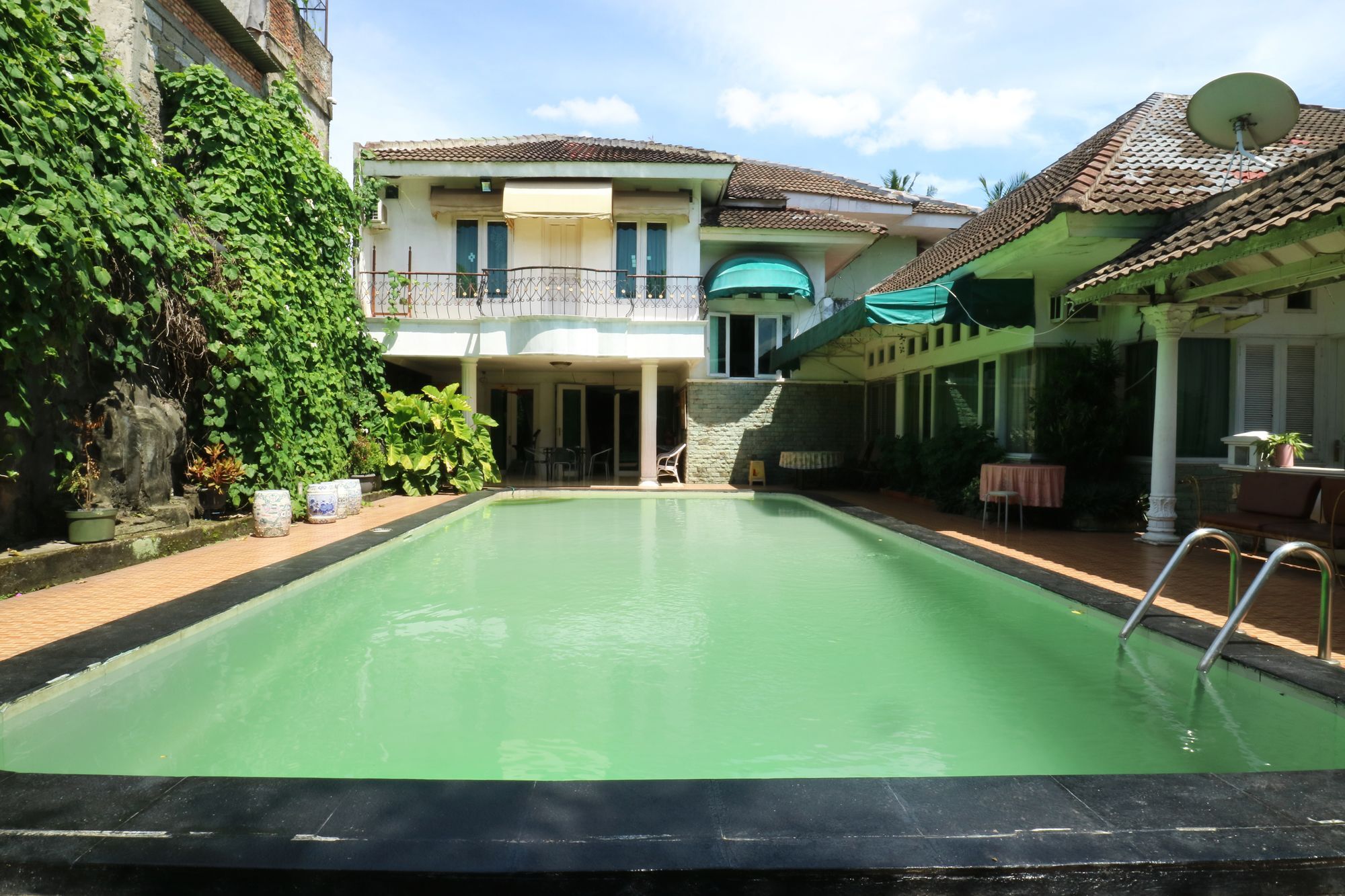Villa Sri Manganti Jakarta Eksteriør bilde